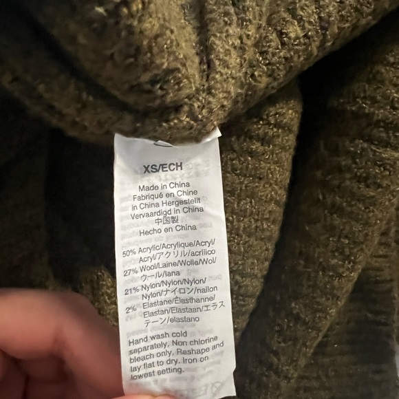 Madewell Mercer Turtleneck Sweater in Coziest Yarn - Picture 6 of 6